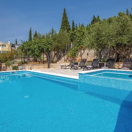 With Sea View Xii Blace