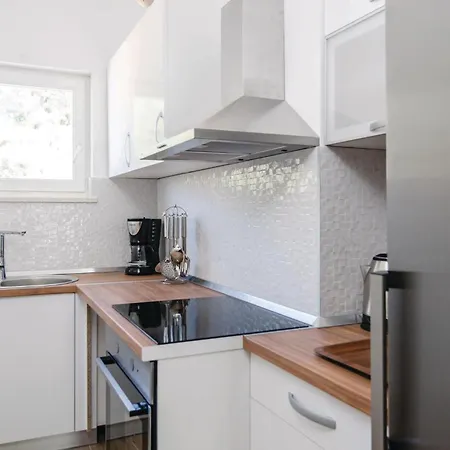 Apartmán Beautiful In With House Sea View *