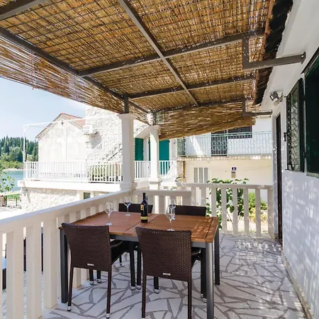 Beautiful In With House Sea View Blace