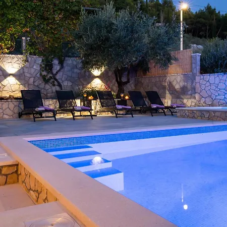 Beautiful In With House Sea View